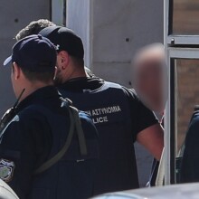 «Ήταν χαλαρός», λέει ο οδηγός ταξί που μετέφερε τον 89χρονο πριν ανοίξει πυρ στον ΕΦΚΑ στον Κεραμεικό και στο Εφετείο