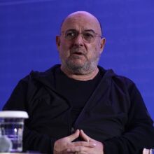 Ο Στράτος Φαναράς παρεμβαίνει στη σύγκρουση για τις δημοσκοπήσεις - Ο επικεφαλής της Metron Analysis προειδοποιεί για μεγάλες ανακατατάξεις στο πολιτικό σκηνικό
