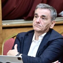  Τσακαλώτος: Είμαι θετικός σε πρόσκληση Τσίπρα – Θα συζητούσα μαζί του