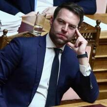 Στέφανος Κασσελάκης στη Βουλή