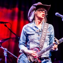 Ο Mike Scott μιλά στην Athens Voice για τους Waterboys, το ένστικτο, τη δημιουργία και τη συναυλία τους στο Sani Festival