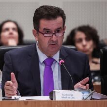 Ο δήμαρχος Άργους-Μυκηνών σχολιάζει την προφυλάκιση των δύο αστυνομικών που πυροβόλησαν τον 20χρονο - Τι αναφέρει σε ανάρτησή του ο Γιάννης Μαλτέζος