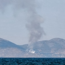 Φωτιά τώρα στα Σελήνια Σαλαμίνας