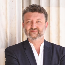 Ο Λεωνίδας Χριστόπουλος, Διευθύνων Σύμβουλος του Ε.Κ.Κ.Ο.ΜΕ.Δ., εξηγεί το νέο σχέδιο χρηματοδότησης, διαφάνειας και ανάπτυξης της ελληνικής οπτικοακουστικής δημιουργίας έως το 2030