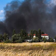 Η Ρωσία εντείνει τις επιθέσεις στο σιδηροδρομικό δίκτυο της Ουκρανίας, με νεκρούς εργαζόμενους και σοβαρές επιπτώσεις στις μεταφορές και την οικονομία.