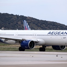 Business Backstage: Συνεργασία ΔΕΗ με Amazon-Αυτοσυγκράτηση από την Aegean- Η Αθήνα βάφτηκε magenta 