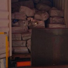 Το κοντέινερ με τα λαθραία τσιγάρα στον Πειραιά