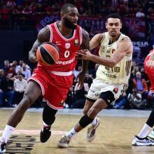 EuroLeague: Ο Ολυμπιακός ηττήθηκε 64-61 από τη Φενέρμπαχτσε, χάνοντας στις λεπτομέρειες και γνωρίζοντας την πρώτη εντός έδρας ήττα της σεζόν.