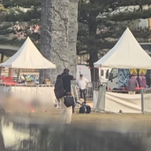 Ποιοι ήταν οι δράστες της τρομοκρατικής επίθεσης στο Σίδνεϊ - Νεκρός ο πατέρας, σε κρίσιμη κατάσταση ο γιος 