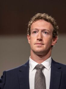 Απειλείται η Meta: O Μαρκ Ζούκερμπεργκ ίσως αναγκαστεί να πουλήσει Instagram και WhatsApp - Ξεκινά η δίκη - Πολιτικές πιέσεις στο παρασκήνιο