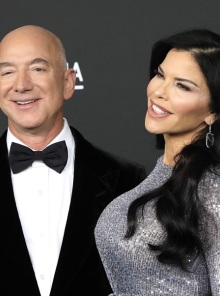 Τζεφ Μπέζος - Λορέν Σάντσεθ: Ερωτικά παιχνίδια πάνω στο σούπερ γιοτ αξίας 500 εκατ. δολαρίων