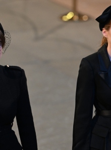 Οι πριγκίπισσες Βεατρίκη και Ευγενία 