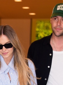 Τους «τσάκωσε» ο φακός: Σίντνεϊ Σούινεϊ και Σκούτερ Μπράουν απολαμβάνουν ρομαντικές στιγμές στο Central Park