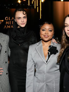 Η Κάρα Ντελεβίν με τη σύντροφό της Μίνκε σε τρυφερές στιγμές στα GLAAD Awards