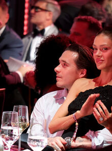 Ο Έλτον Τζον σε ρόλο μεσολαβητή στη ρήξη των Μπέκαμ στο πάρτι των Όσκαρ