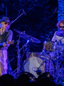 Οι Waterboys στον Λόφο της Σάνης: Επικοί, λυρικοί, αμετανόητα ροκ εν ρολ