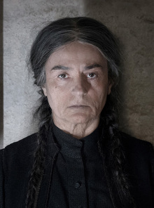 Η Καρυοφυλλιά Καραμπέτη μιλάει στην Athens Voice για τον ρόλο της στην ταινία «Φόνισσα»