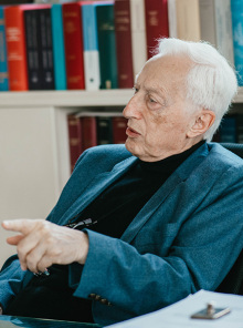 Μιχάλης Σταθόπουλος: Ο υπουργός που συγκρούστηκε με την εκκλησία