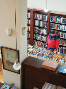 Παλαιοβιβλιοπωλείο των Αστέγων: Ο Λεωνίδας Κουρσούμης σε έναν απολογισμό