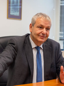 Ευάνθης Χατζηβασιλείου