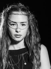 Billie Kark: Μόνο από τη μουσική, χωρίς social και παράλληλα πρότζεκτ, δύσκολα επιβιώνεις