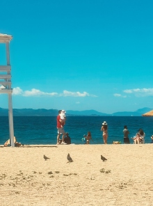 Για βουτιά μετά τη δουλειά: Αποδράσεις στην ακτογραμμή της Αττικής 