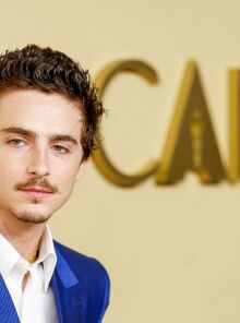 Η Chanel λέει αντίο στον Τιμοτέ Σαλαμέ