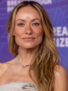 Σκληρή μισογυνική κριτική, αλλά και ανησυχία για τη δραστική απώλεια βάρους της Ολίβια Γουάιλντ