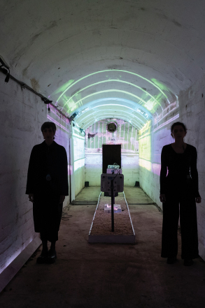 Athens Voice 877 - Αφροδίτη Παναγιωτάκου, Μανώλης Μανουσάκης