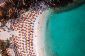 Θάσος: Τούρκοι τουρίστες «πλημμυρίζουν» το νησί