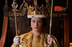 The Crown: Έκθεση στο Λονδίνο με κοστούμια και σκηνικά της σειράς 