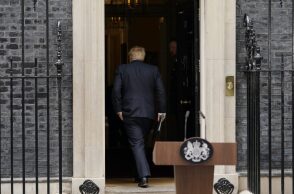 Βρετανία: Οι Εργατικοί θα επιδιώξουν εκλογές καταθέτοντας πρόταση μομφής στη Βουλή	