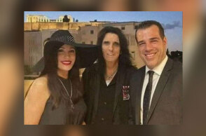 Sheryl Goddard, Alice Cooper, Θάνος Πλεύρης