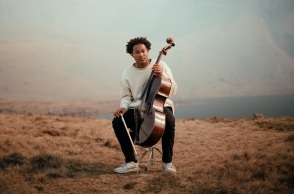  Συνέντευξη: Ο βραβευμένος βρετανός τσελίστας Sheku Kanneh – Mason μιλάει για το επερχόμενο άλμπουμ του «My Song»