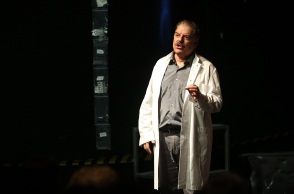 Χάρης Σώζος: Η υποκριτική είναι υπέροχη τέχνη αλλά απαίσια επάγγελμα