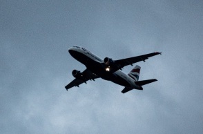 Κακοκαιρία: Κεραυνός σε πτήση Αθήνα - Θεσσαλονίκη - Μαρτυρία επιβάτη