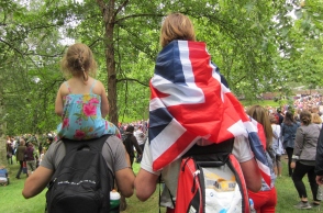 Βρερτανία: Ακαδημαϊκός της Οξφόρδης προτείνει την επιβολή φόρων σε όσους δεν έχουν παιδιά