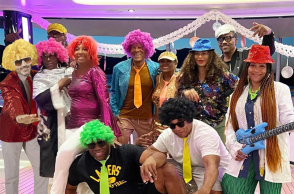 Ο παρουσιαστής Τζίμι Κίμελ ζήλεψε τις διακοπές του Μάτζικ Τζόνσον στην Ελλάδα