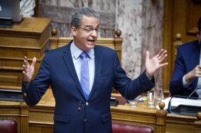 O Άγγελoς Συρίγος εμμένει για Χούντα και Πολυτεχνείο - «Τι να συζητάμε τώρα;»