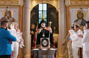 Βάπτιση - Αρχιεπίσκοπος Αμερικής Ελπιδοφόρος