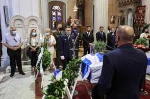 Το τελευταίο «αντίο» στον Δημήτρη Αποστολάκη