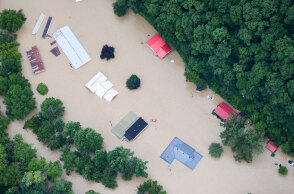 Σαρωτικές πλημμύρες στο Κεντάκι των ΗΠΑ με δεκάδες νεκρούς