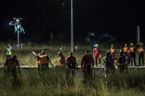 Επιχείρηση απεγκλωβισμού της μπελούγκα από τον Σηκουάνα