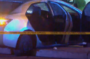 Το αυτοκίνητο έξω από το νοσοκομείο στο Μέμφις των ΗΠΑ μετά τους πυροβολισμούς