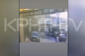 Το δέντρο στο Ηράκλειο Κρήτης έχει καταπλακώσει τον 51χρονο οδηγός μηχανής