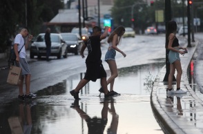 Βροχές και σποραδικές καταιγίδες την Παρασκευή