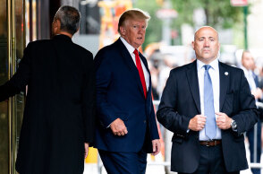 ΗΠΑ: Δόθηκε στη δημοσιότητα το λογοκριμένο έγγραφο του υπουργείου Δικαιοσύνης που αιτιολογεί την έρευνα στο σπίτι του πρώην προέδρου Τραμπ	