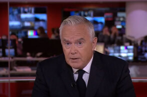 Ο παρουσιαστής του BBC ανακοινώνει ότι πέθανε η βασίλισσα Ελισάβετ