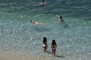 Καιρός: Έρχεται αυγουστιάτικο Σαββατοκύριακο 