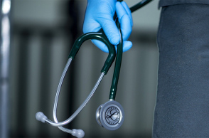 Γιατρός - στηθοσκόπιο